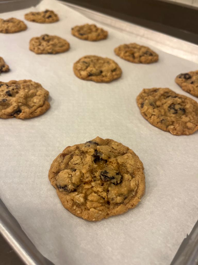 Oatmeal Dried Fruit & Oatmeal Chocolate Chip